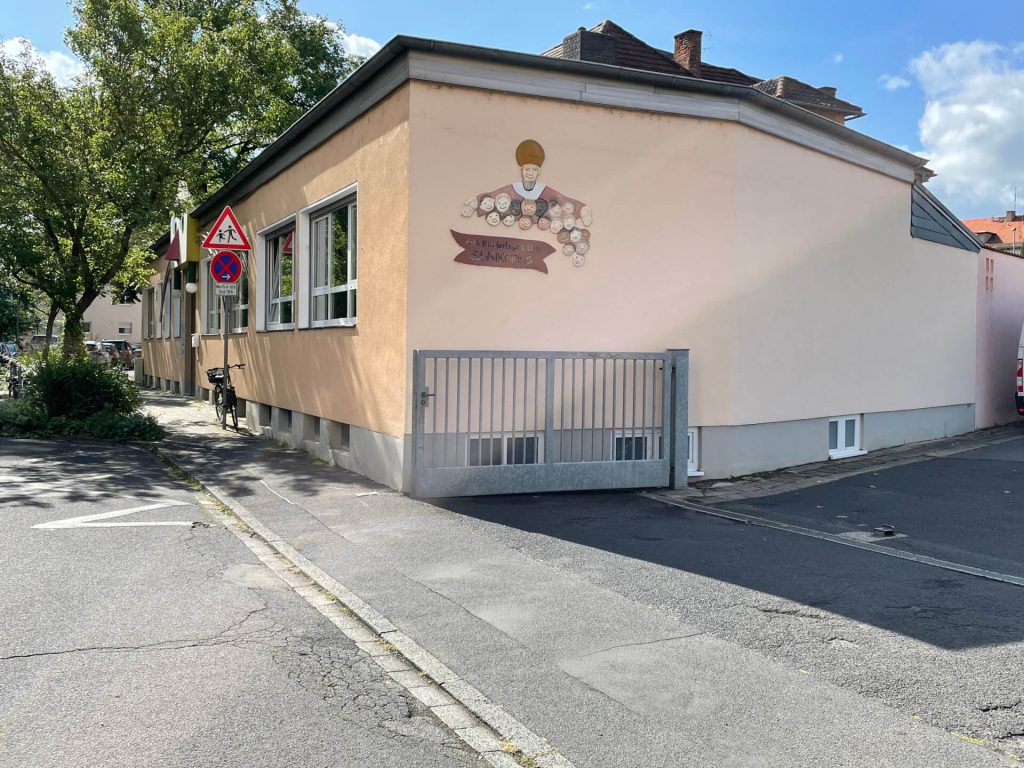 Seitenansicht-Kita-St-Nikolaus